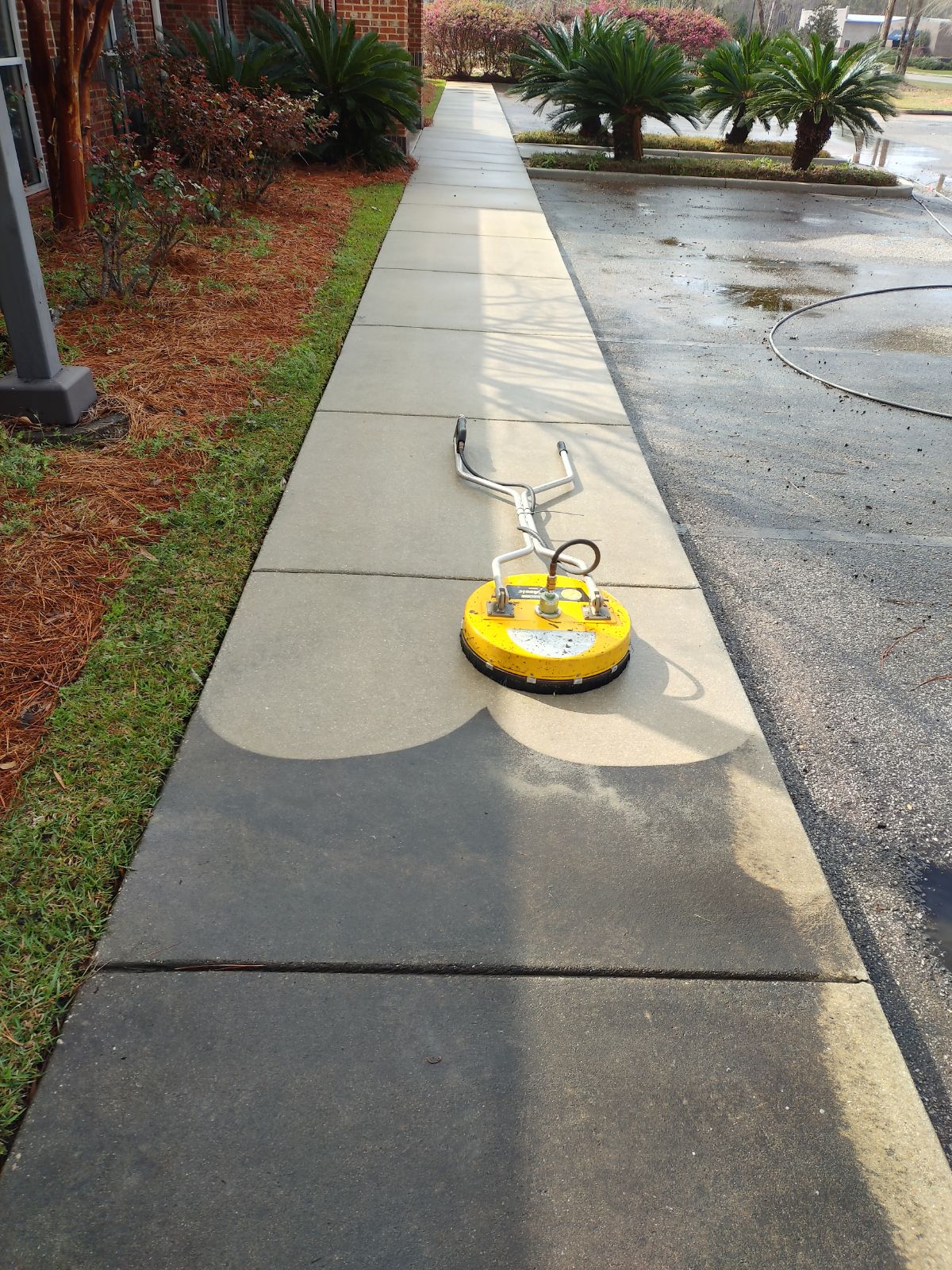 Daphne, AL Sidewalk Cleaning